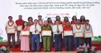 CLB Tình Người được Hội Chữ thập đỏ Việt Nam tặng... 'bằng khen'