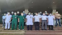 30 cán bộ Bệnh viện Bệnh Nhiệt đới Trung ương lên đường hỗ trợ TP.HCM