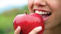 Ản 1 quả táo luộc chín mỗi ngày sau 1 tuần, cơ thể dần dần có 3 sự thay đổi lớn