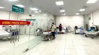 Bệnh viện sàng lọc ca nhiễm để tránh bị dừng hoạt động