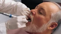 Chăm sóc răng miệng ở người cao tuổi