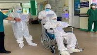 Đà Nẵng: Nữ bệnh nhân 81 tuổi mắc Covid-19 từng thở máy, lọc máu phục hồi ngoạn mục