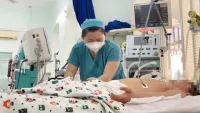 87 ca sốt xuất huyết tử vong trong 9 tháng, mới có 1.500 túi thuốc trị sốc về Việt Nam