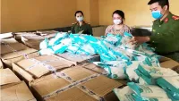 Hà Nội: Thu giữ hơn 71.000 chiếc khẩu trang y tế không rõ nguồn gốc