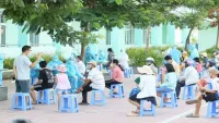 Nhiều thí sinh ở Ninh Thuận và Bà Rịa-Vũng Tàu dương tính với SARS-CoV-2 sau kỳ thi THPT