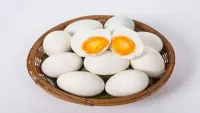 Những tác hại của trứng vịt muối đối với đường huyết