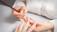 Tác hại khi sơn móng tay thường xuyên