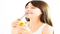 Tăng cường đề kháng và sức khỏe tinh thần bằng vitamin C từ hoa quả