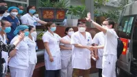 Y bác sĩ Bệnh viện Hữu Nghị chi viện Tiền Giang chống dịch